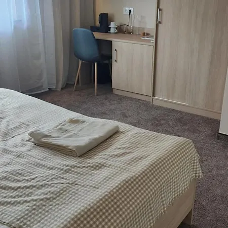 بيت ضيافة Goscinne Cmn Berta Rogus شيشميروفو